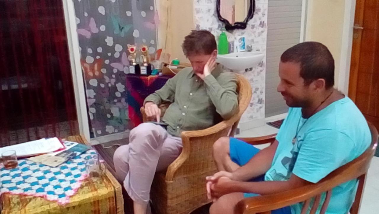 D-Rima Homestay Рутенг Экстерьер фото