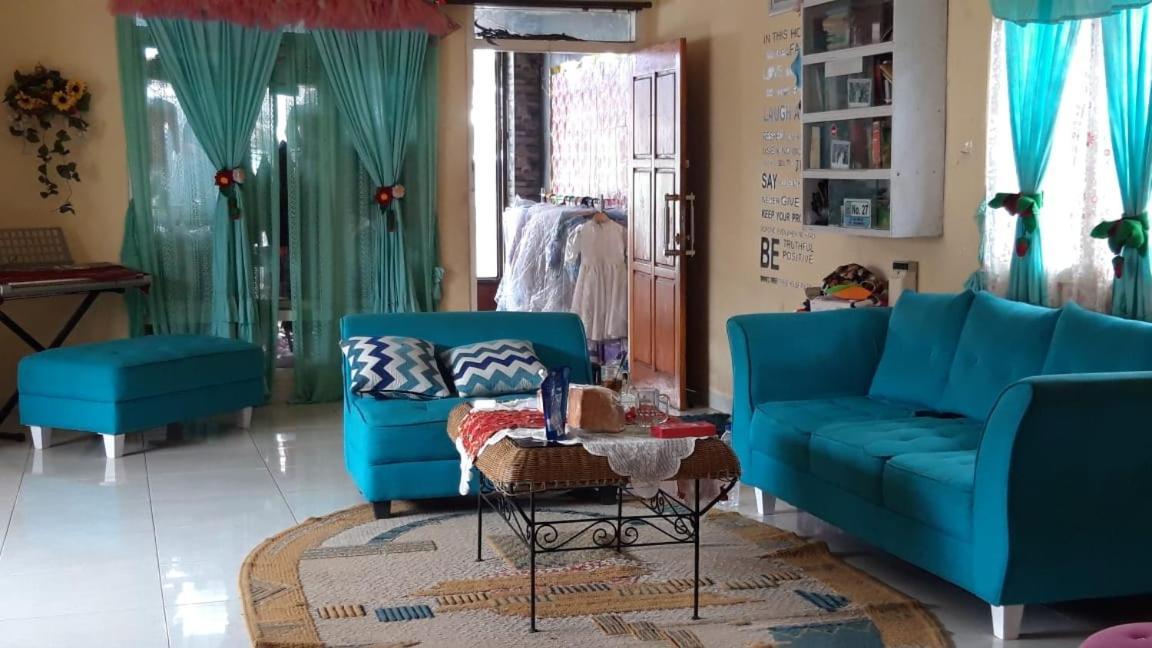 D-Rima Homestay Рутенг Экстерьер фото