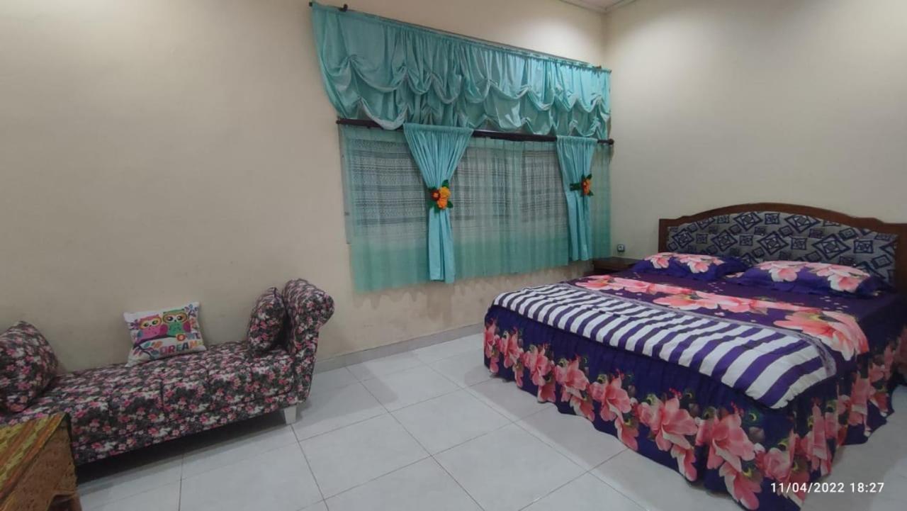 D-Rima Homestay Рутенг Экстерьер фото